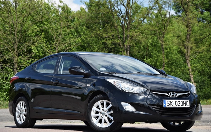 Hyundai Elantra cena 29900 przebieg: 142000, rok produkcji 2011 z Węgorzewo małe 631